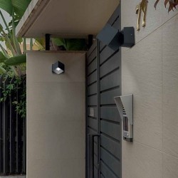Lampada applique LED grigio scuro da esterno - CUBUS